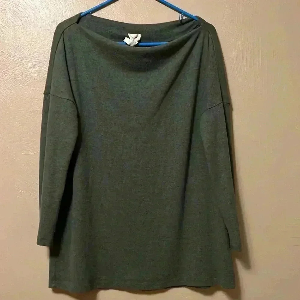 Long sleeve off shoulder